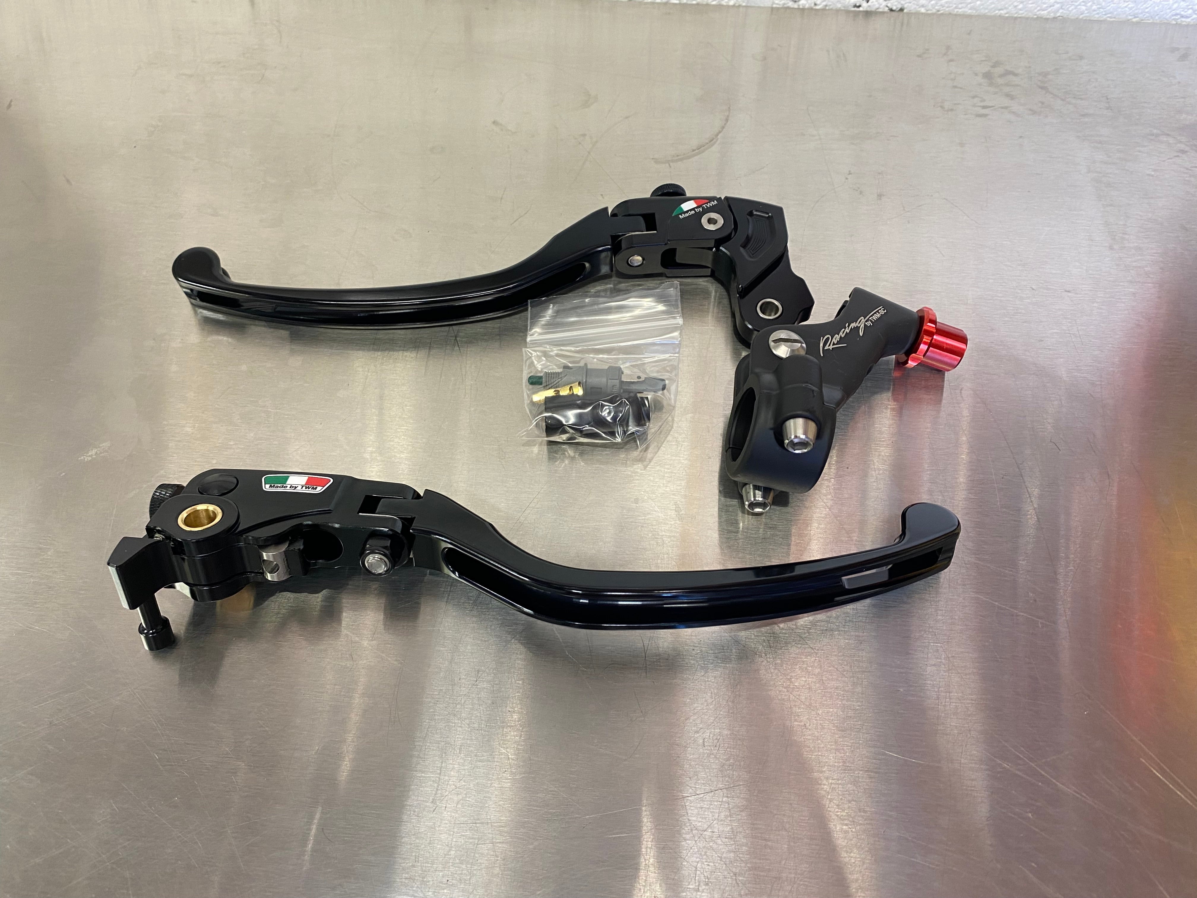 Triumph Daytona 675R / Street Triple 765RS TWM GP1 Folding Brake & Clutch  Lever Set